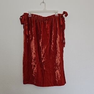 H&M Velvet Pencil Skirt in Rich Red